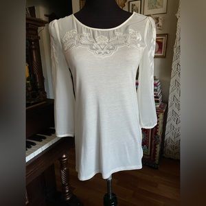 5 for $25 H&M white top